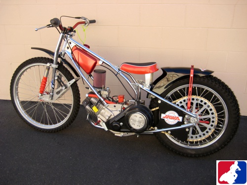 JAWA Model 889